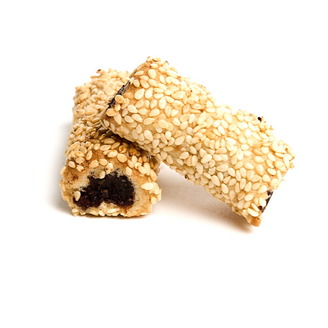 Cookies with date filling and sesame