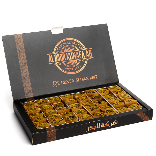 Kul och Shokur "Baklava with pistachio filling"